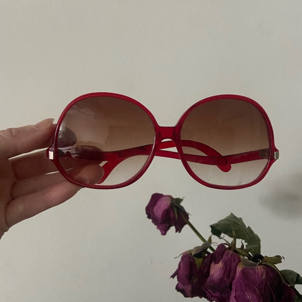 Chic authentic 1970s oversize Ruby Red Sunglasses - image 5